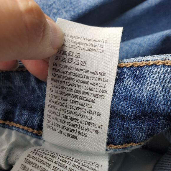 American Eagle Womens Medium Wash Mom Jean Size 12 - Picture 6 of 7